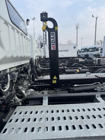 Abrollkipper Fuso Canter 7C18 Abrollkipper - 59.990 Euro
