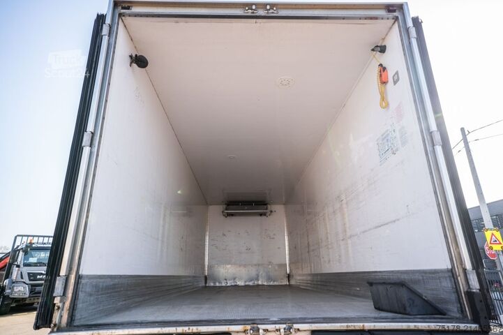 Transport réfrigéré/congélé VOLVO FLH 290 +CARRIER