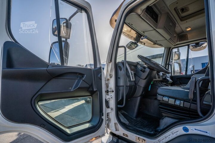 Transport réfrigéré/congélé VOLVO FLH 290 +CARRIER