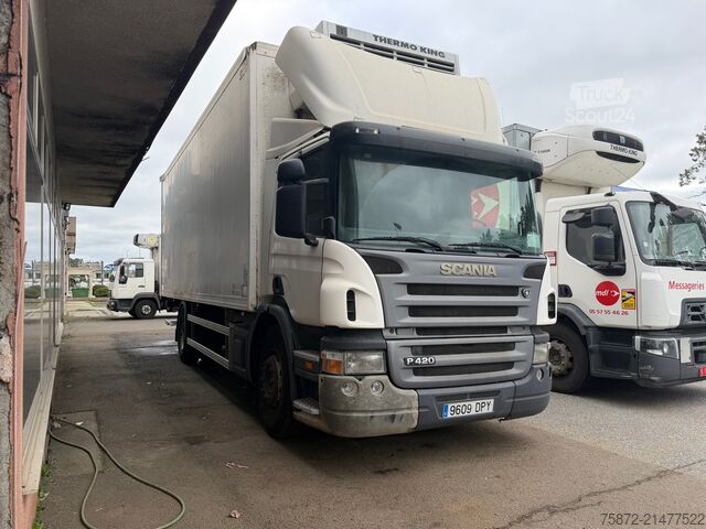 Caminhão frigorífico SCANIA P 420 CAJA FRIGO 18T