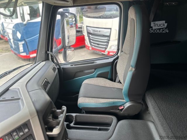 Nákladné vozidlo na nebezpečné materiály VOLVO FM450 Glob. ADR EXIII/EXIII/PTO ACC