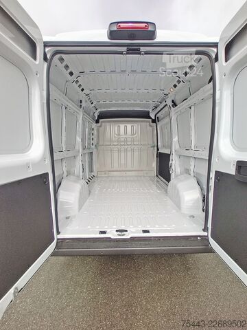 Stationwagen met hoog dak Fiat Ducato F5247 L2H2 3,5T Diesel 140pk Automaat