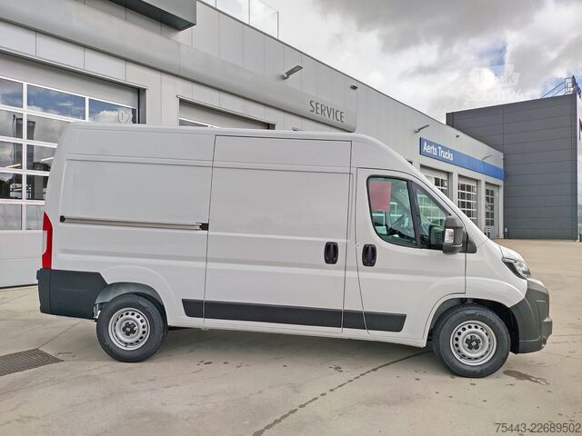Stationwagen met hoog dak Fiat Ducato F5247 L2H2 3,5T Diesel 140pk Automaat