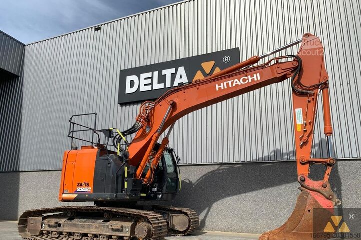 Rupsgraafmachine Hitachi ZX225USLC-6