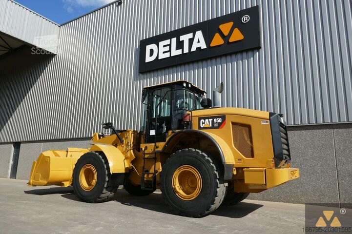 Tekerlekli̇ yükleyi̇ci̇ Caterpillar 950GC