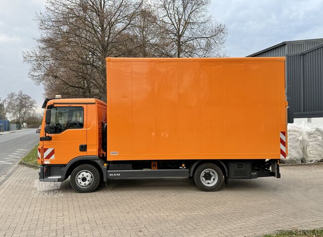 Vrachtwagen met bakwagen MAN TGL 8.220 - 159 TKm - Koffer - LBW