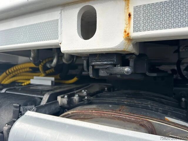 Betonpumpe Volvo FM 450 8X4 + OVERMAT MSA 22.13 EPS PTO CEMENT/M...