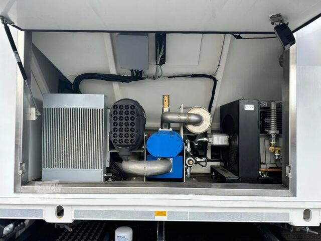 Pompe à béton Volvo FM 450 8X4 + OVERMAT MSA 22.13 EPS PTO CEMENT/M...