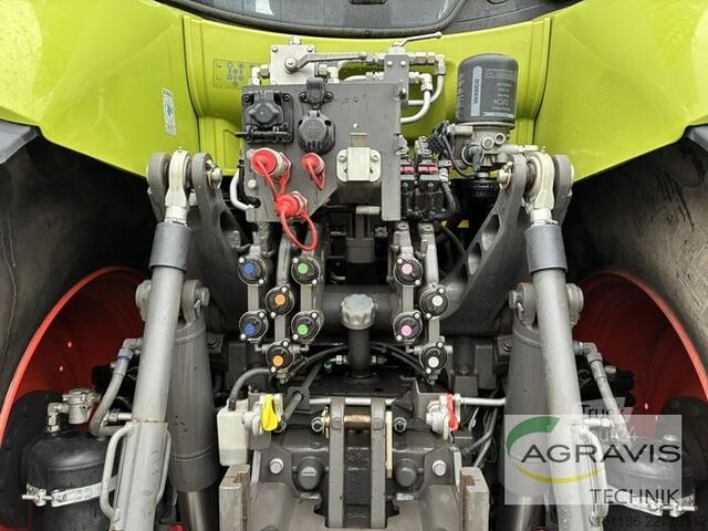 Трактор Claas AXION 810 CMATIC CEBIS