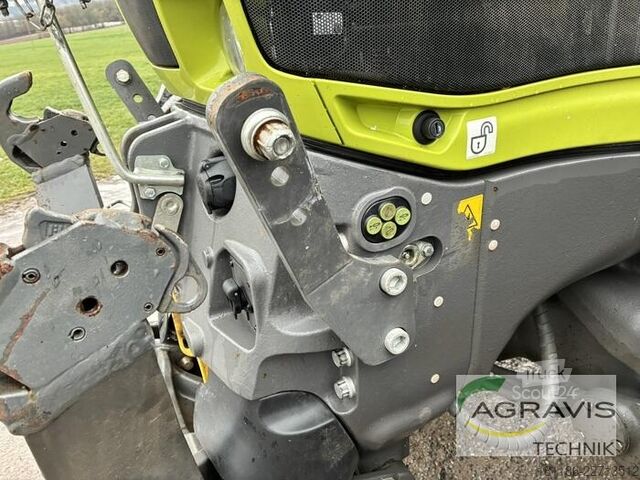 Трактор Claas AXION 810 CMATIC CEBIS