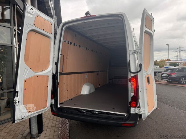 Kastenwagen MERCEDES-BENZ Sprinter 319 CDI Extralang DISTRONIC Kamera LED