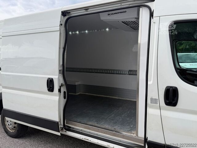Рефрижераторний фургон PEUGEOT Boxer Kühlkasten L4H2 BlueHDi 130 *44.000 Km*