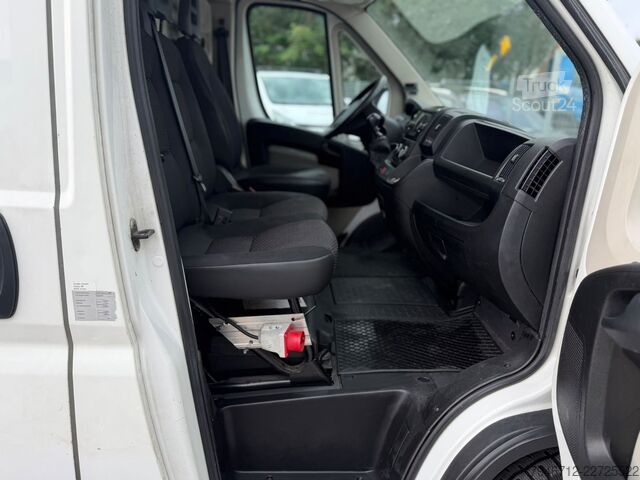 Рефрижераторний фургон PEUGEOT Boxer Kühlkasten L4H2 BlueHDi 130 *44.000 Km*