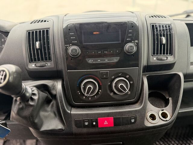 Рефрижераторний фургон PEUGEOT Boxer Kühlkasten L4H2 BlueHDi 130 *44.000 Km*