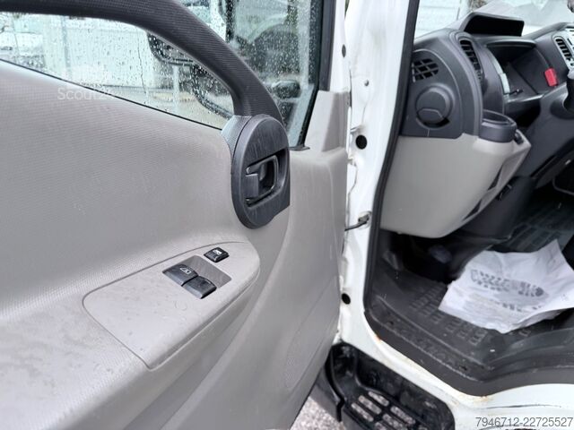 Kombi s prekucnikom NISSAN NT 400 35.15 -3 Seitenkipper DOKA 111.000 Km TÜV