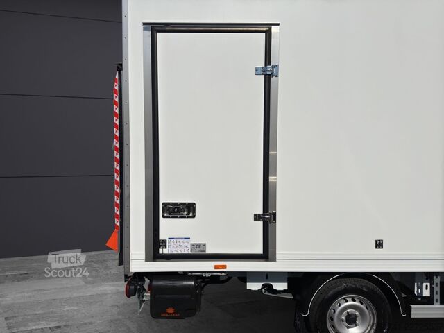 Dostavno vozilo s kesonom RENAULT Master Koffer 4,47mx2,14x2,30m Seitentüre Klima