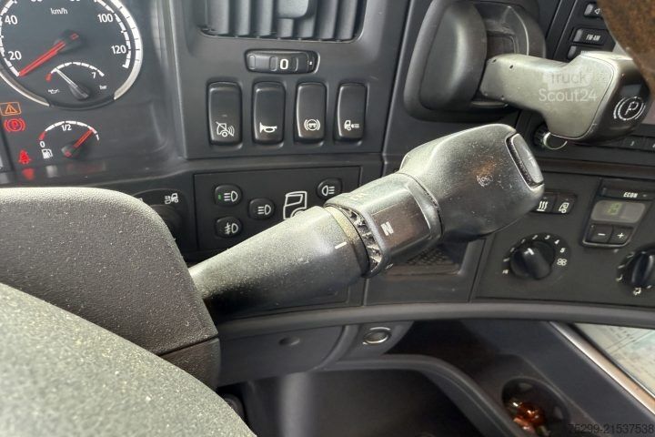 Tracteur routier standard Scania R730 LA6x4HNB Kipphydraulik / Swiss-Vehicle
