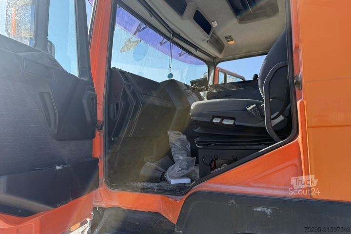 Σκούπα οχημάτων MAN 19.364 FLC 4x2 Kehrmaschine