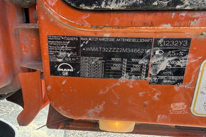 Σκούπα οχημάτων MAN 19.364 FLC 4x2 Kehrmaschine