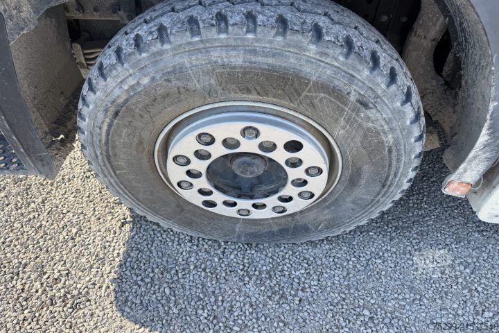 Σκούπα οχημάτων MAN 19.364 FLC 4x2 Kehrmaschine