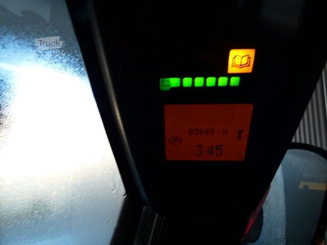 Chariot élévateur frontal Linde E80-900