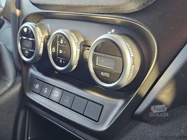 Valiză IVECO DAILY 35C16 Bakwagen Laadklep