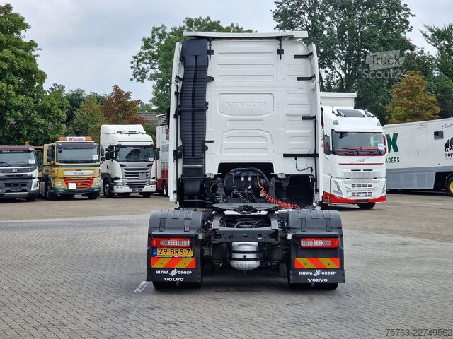 Standard-SZM Volvo FH 13.500 4x2 Globetrotter XL - I parkcool - 2x...