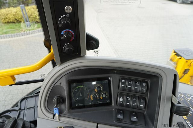 Traktorgraver JCB 4CX PRO / 3400 MTH! / 2022 / joysticks