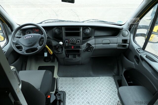 Dostavno vozilo s kesonom iveco Daily 35 S11 C30C AUTOMATIK KAMERA Regale LUFT DURCHGANG EURO-5 CoC