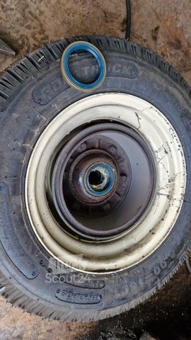 Minibus MERCEDES-BENZ Vorgänger Sprinter O 319 Samba mit Faltdach AC