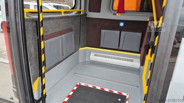 Minibús MERCEDES-BENZ Sprinter 517 Heckniederflur Vorlauffahrzeug