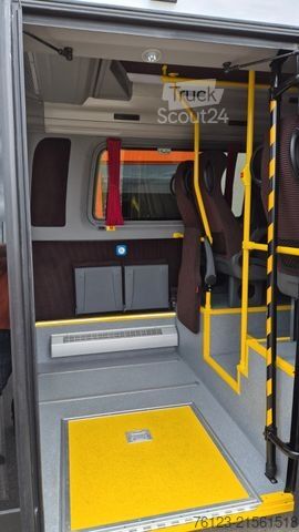 Minibús MERCEDES-BENZ Sprinter 517 Heckniederflur Vorlauffahrzeug