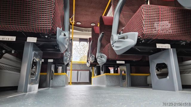 Minibús MERCEDES-BENZ Sprinter 517 Heckniederflur Vorlauffahrzeug