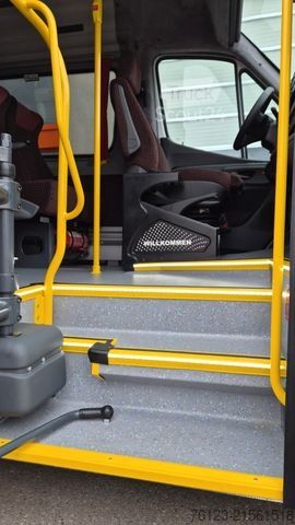 Minibús MERCEDES-BENZ Sprinter 517 Heckniederflur Vorlauffahrzeug