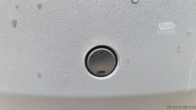 Minibús MERCEDES-BENZ Sprinter 517 Heckniederflur Vorlauffahrzeug