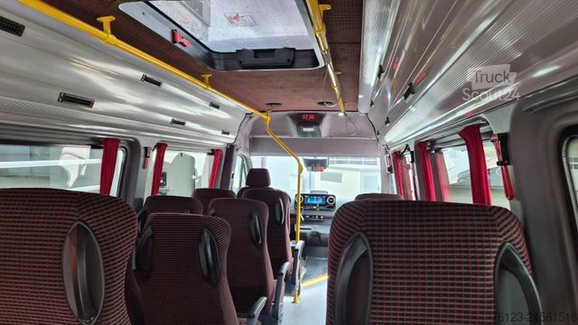 Minibús MERCEDES-BENZ Sprinter 517 Heckniederflur Vorlauffahrzeug