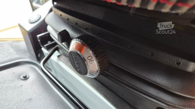 Minibús MERCEDES-BENZ Sprinter 517 Heckniederflur Vorlauffahrzeug