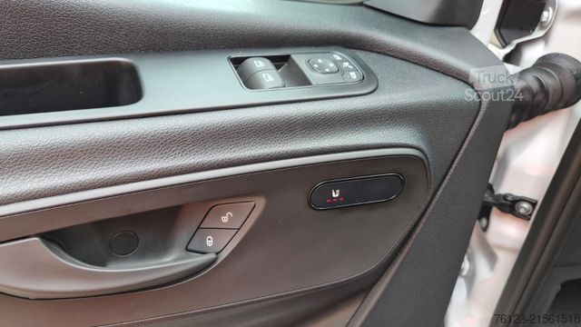Minibús MERCEDES-BENZ Sprinter 517 Heckniederflur Vorlauffahrzeug