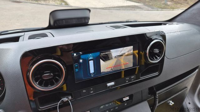 Minibús MERCEDES-BENZ Sprinter 517 Heckniederflur Vorlauffahrzeug