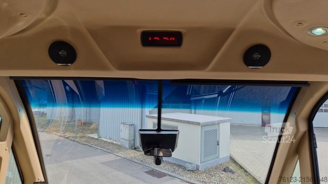 Minibus MERCEDES-BENZ Sprinter 519 29 SchlafsesselVorlauffahrzeug