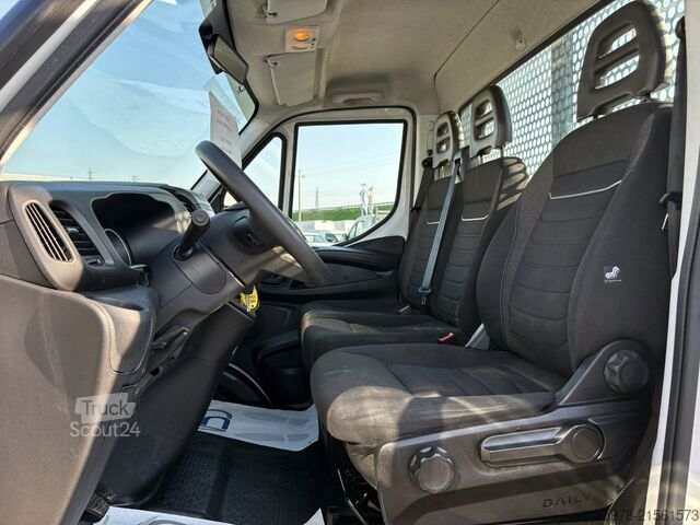 Dubă cu caroserie tip cutie IVECO Daily 35