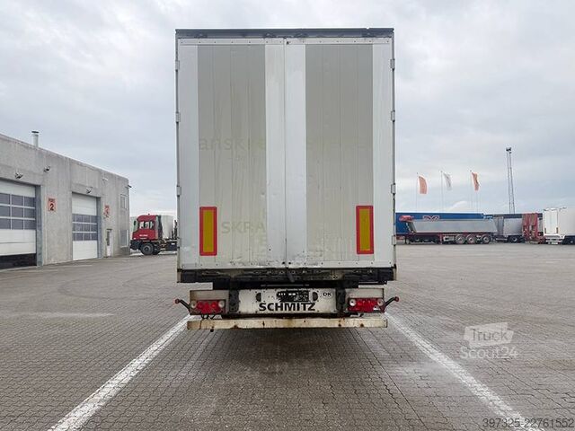  Schmitz Cargobull Boxtrailer / Kofferauflieger