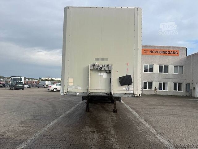  Schmitz Cargobull Boxtrailer / Kofferauflieger