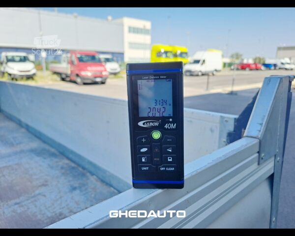 حافلة صغيرة IVECO DAILY 35C18 3.0 RIBALTABILE CON GRU E RADIOCOMANDO