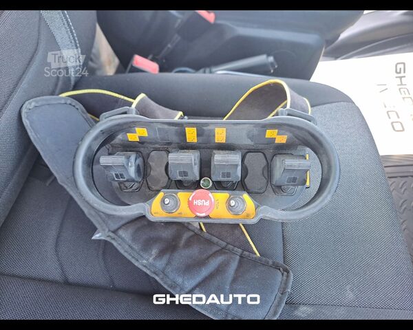 حافلة صغيرة IVECO DAILY 35C18 3.0 RIBALTABILE CON GRU E RADIOCOMANDO