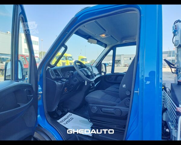 حافلة صغيرة IVECO DAILY 35C18 3.0 RIBALTABILE CON GRU E RADIOCOMANDO