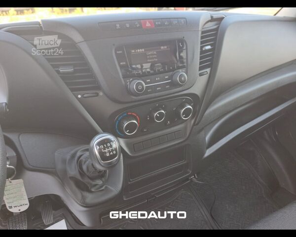 حافلة صغيرة IVECO DAILY 35C18 3.0 RIBALTABILE CON GRU E RADIOCOMANDO