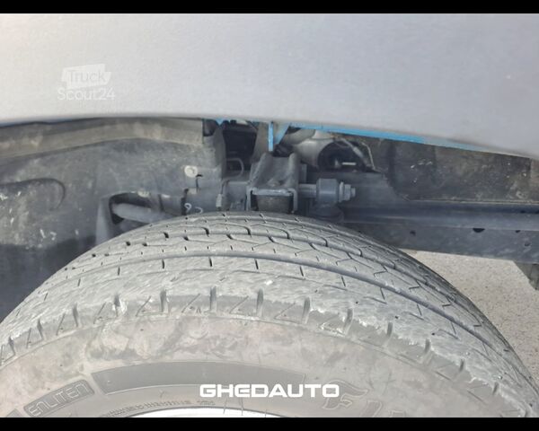 حافلة صغيرة IVECO DAILY 35C18 3.0 RIBALTABILE CON GRU E RADIOCOMANDO