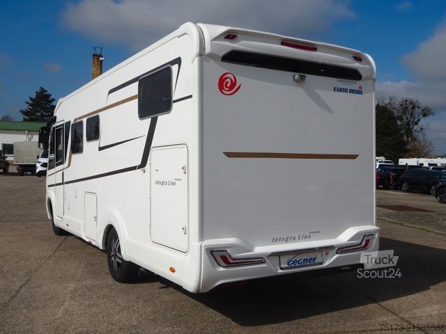 Integrated camper EURAMOBIL IL 720 EB Markise Navi Klimaaut. Hubbett