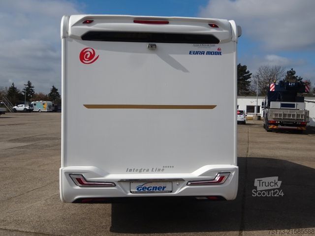 Integrated camper EURAMOBIL IL 720 EB Markise Navi Klimaaut. Hubbett